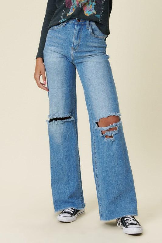 Distressed Wide-Fit Jeans - Studio 653
